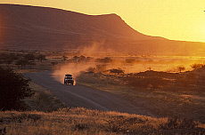 Quality stock photography from estockphoto of 4x4
