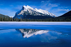 eStockPhoto Travel Photos Of Mount Rundle
