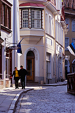 2001-261995-01
&copy; SIME