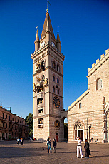 2001-274598-01
&copy; SIME