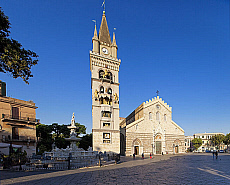 2001-274599-01
&copy; SIME