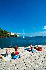 2001-278706-01
&copy; SIME