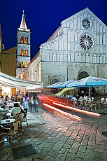 2001-278711-01
&copy; SIME